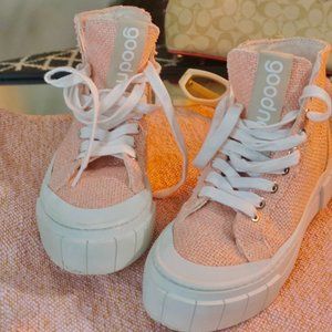 Good News Juice High Top Sneakers NO NEW (PREOWNED)